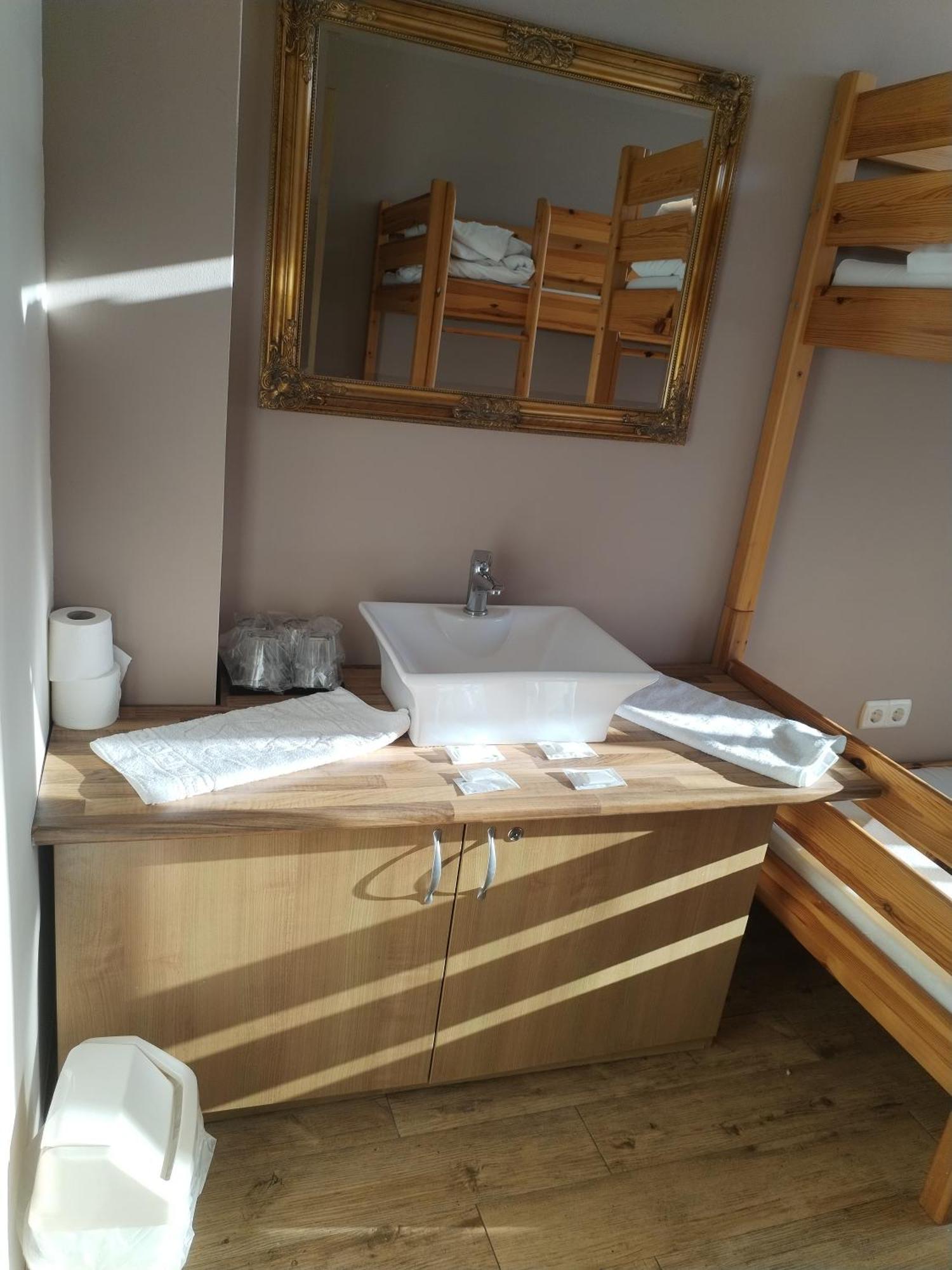 Hostel Ferihegy 베체스 외부 사진