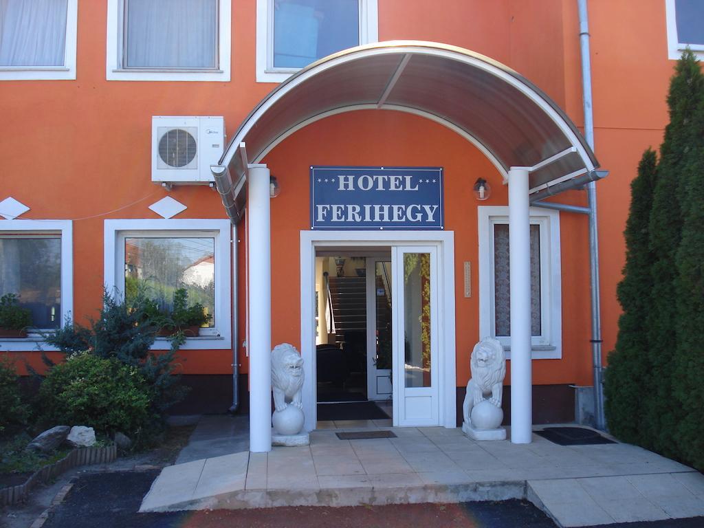 Hostel Ferihegy 베체스 외부 사진